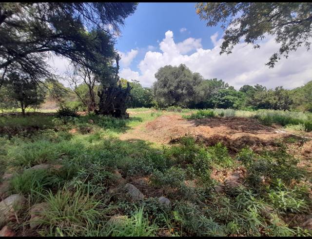 4,006M² VACANT LAND FOR SALE IN HIGHBURY